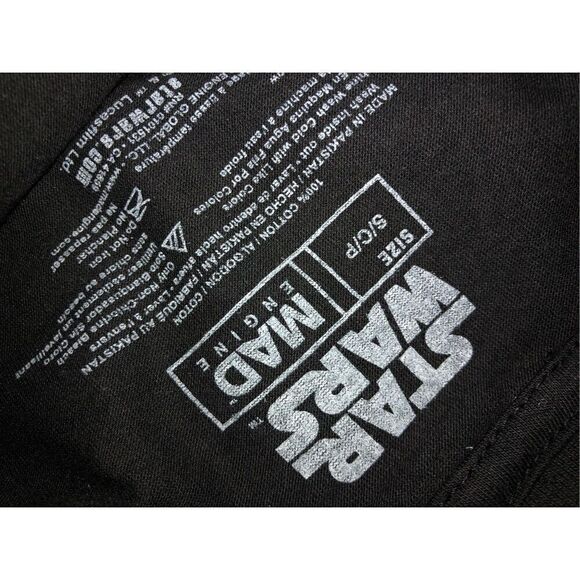 Star Wars Mandelorian Baby Yoda Tshirt Men’s Size Small - Picture 4 of 4